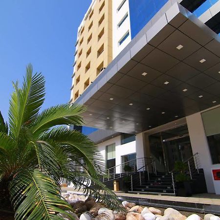 Centara Muscat Hotel Exterior foto